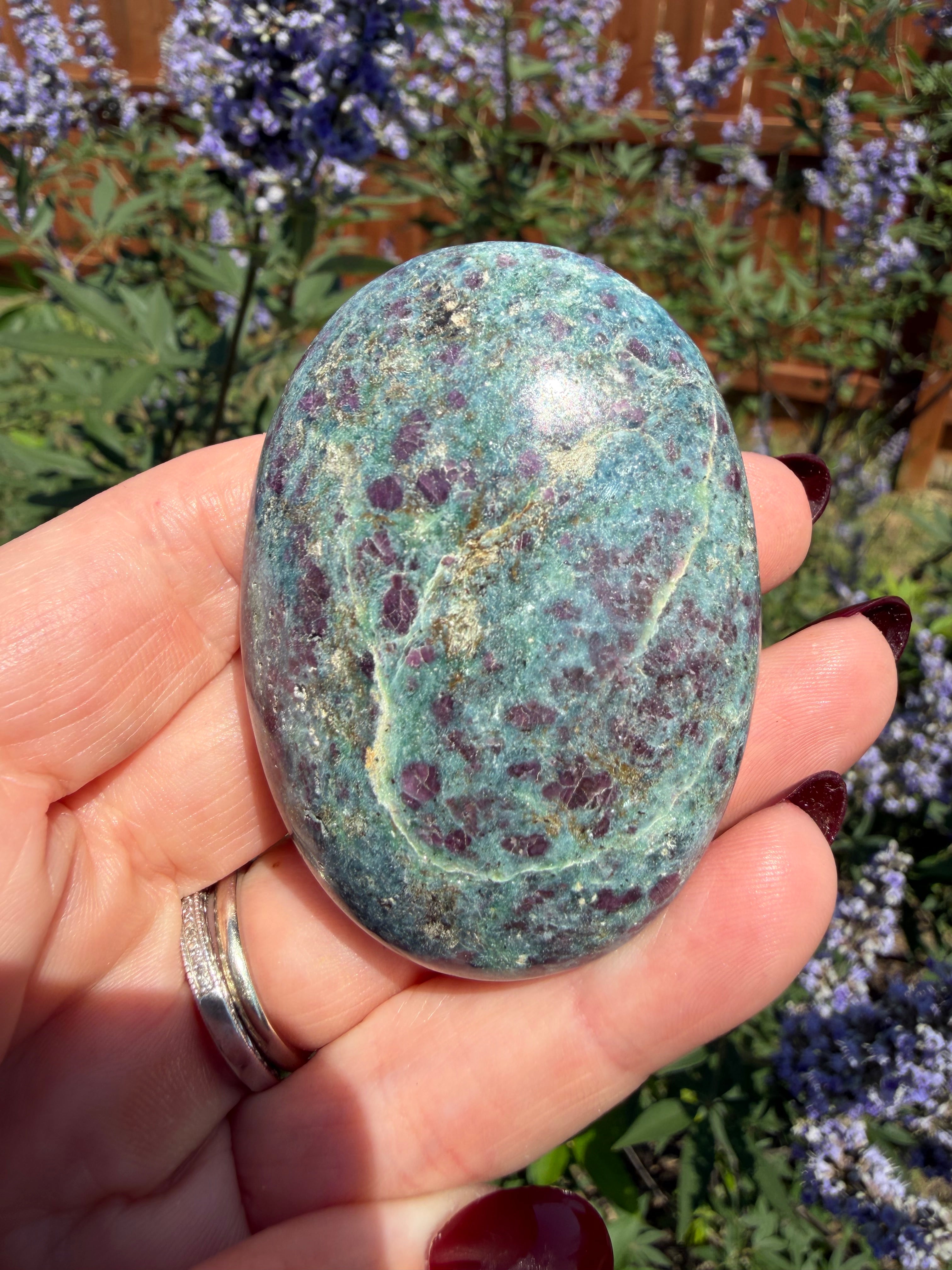 Ruby Fuchsite Pillow Palm Stone — India | 2.25"–2.5" | Natural