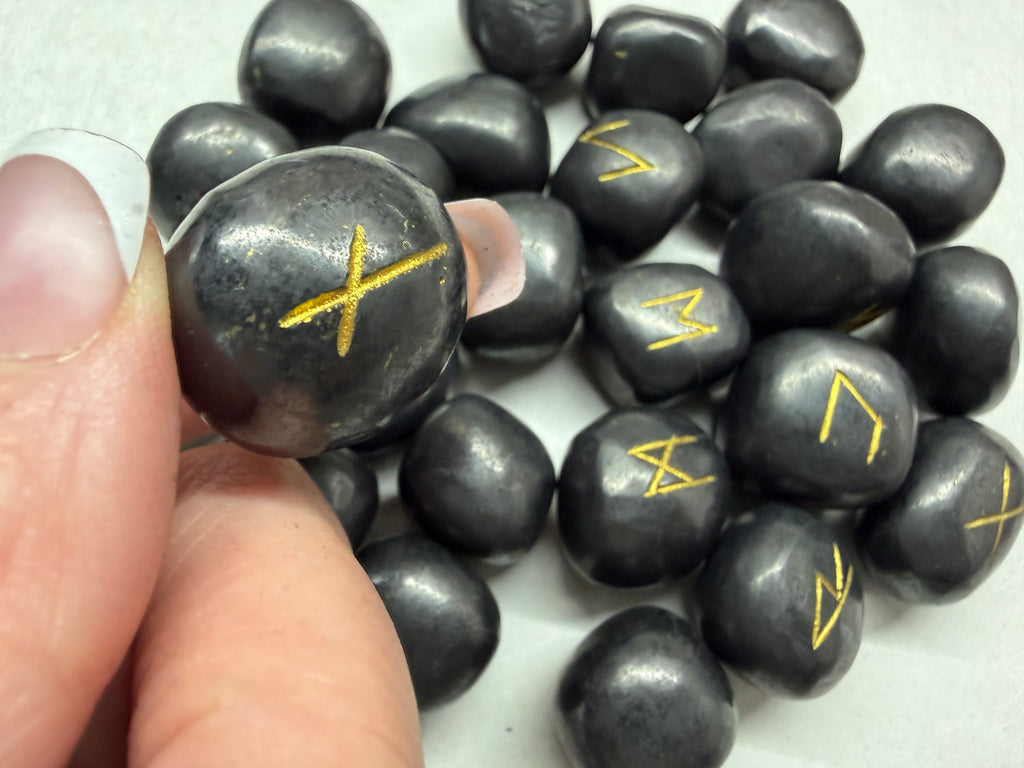 Shungite Rune Set, 25 Natural Gemstone Elder Futhark Runes with Velvet Bag and Cheat Sheet