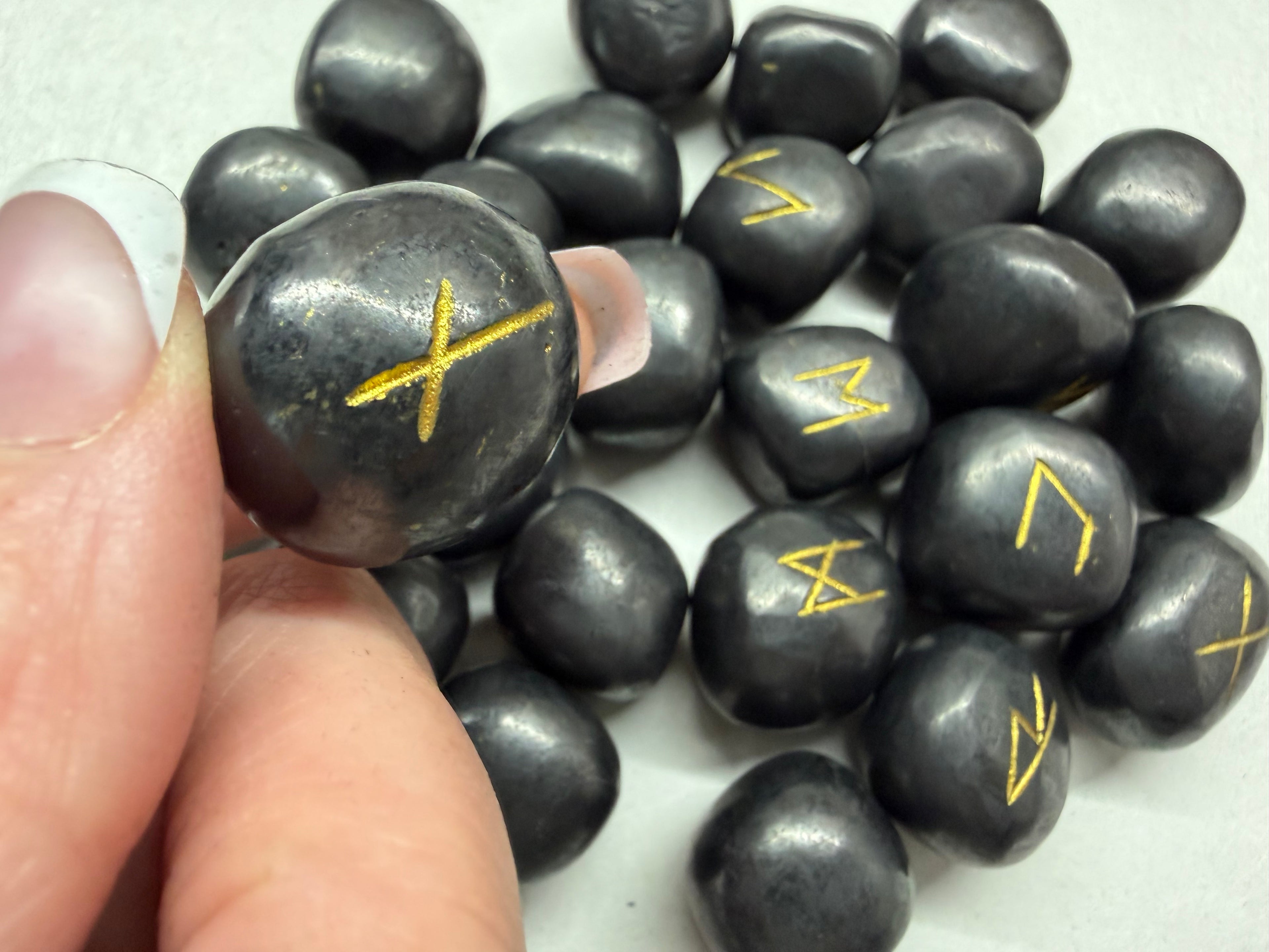 Shungite Rune Set, 25 Natural Gemstone Elder Futhark Runes with Velvet Bag and Cheat Sheet