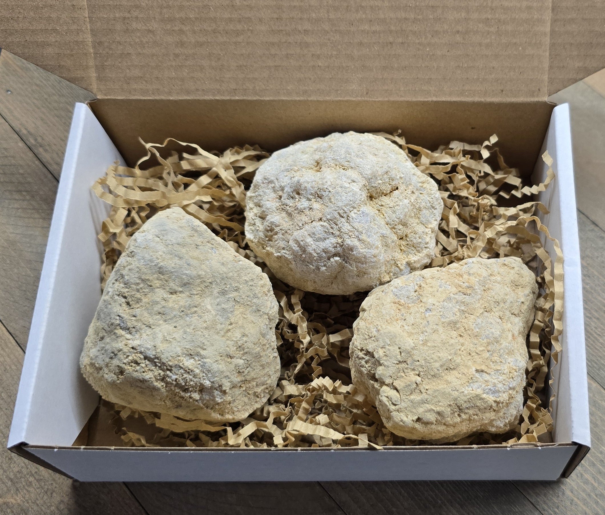 Break Your Own Geodes XL Large Unopened (3-4 pieces) Gift Box Quartz Crystal